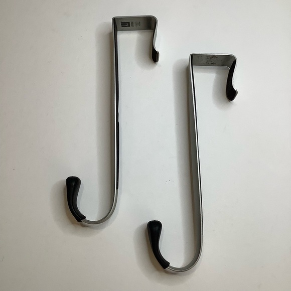 2/$30 UMBRA Steel Over-the-Door Hooks with Rubber Lining (Pair) - Picture 1 of 7